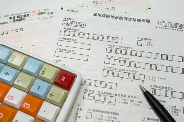 ペーパーレス時代の労務手続きオンライン化による業務変革